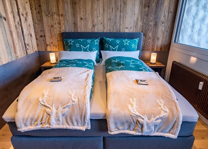 Wolfgangsee - Panorama Blick, Parkplatz, Balkon * Strobl