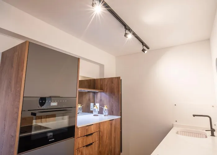 Wolfgangsee - Panorama Blick, Parkplatz, Balkon Strobl