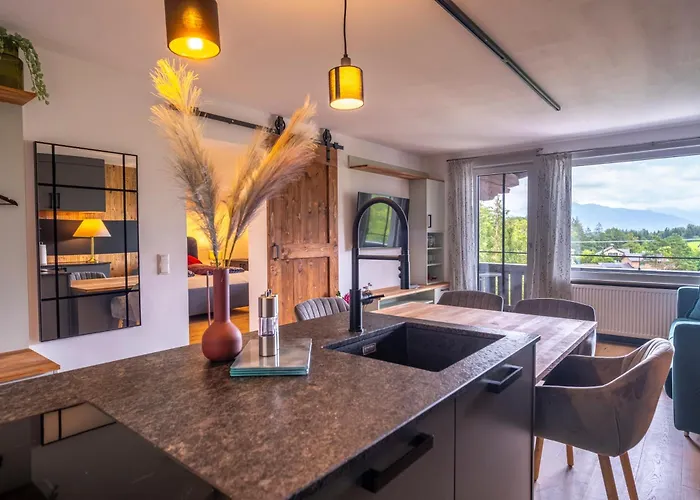 Wolfgangsee - Panorama Blick, Parkplatz, Balkon